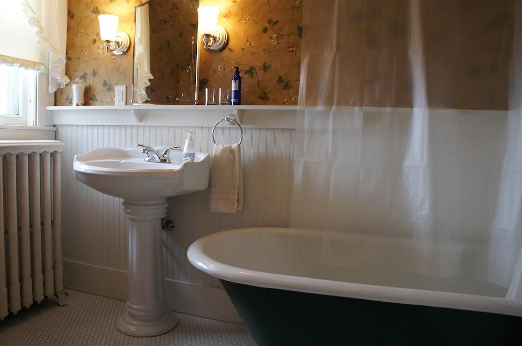 Maplecroft Bed & Breakfast Барр Номер фото