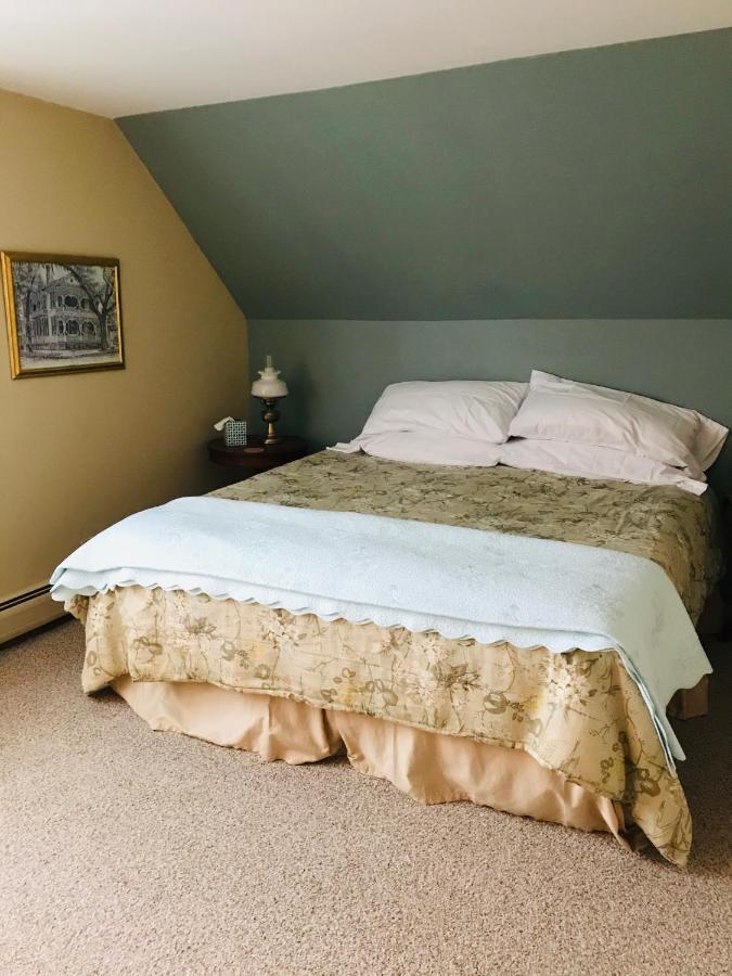 Maplecroft Bed & Breakfast Барр Екстер'єр фото