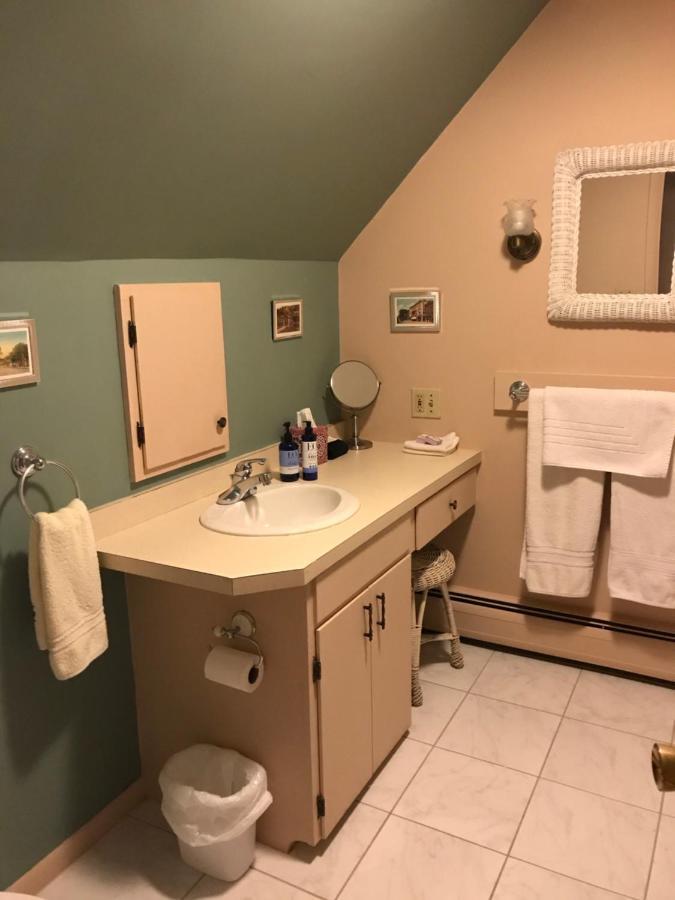 Maplecroft Bed & Breakfast Барр Екстер'єр фото